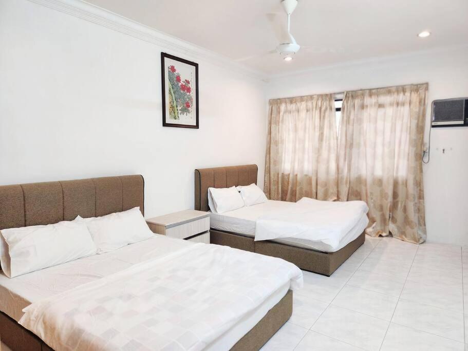 Rumah percutian 5 Min To Town 6br Pasir Puteh 6br 26pax Mahjong *