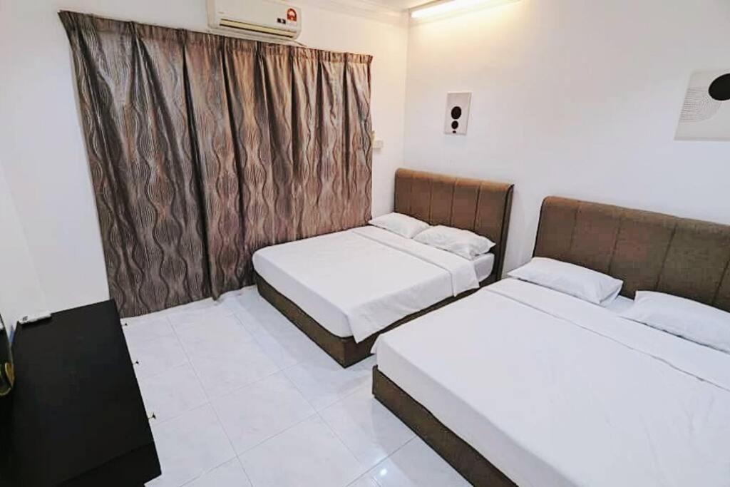 5 Min To Town 6br Pasir Puteh 6br 26pax Mahjong Ipoh